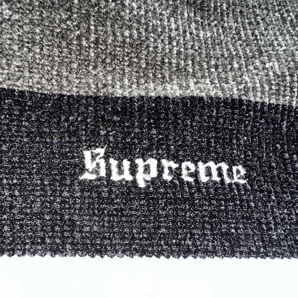 Supreme stripped sweater size medium